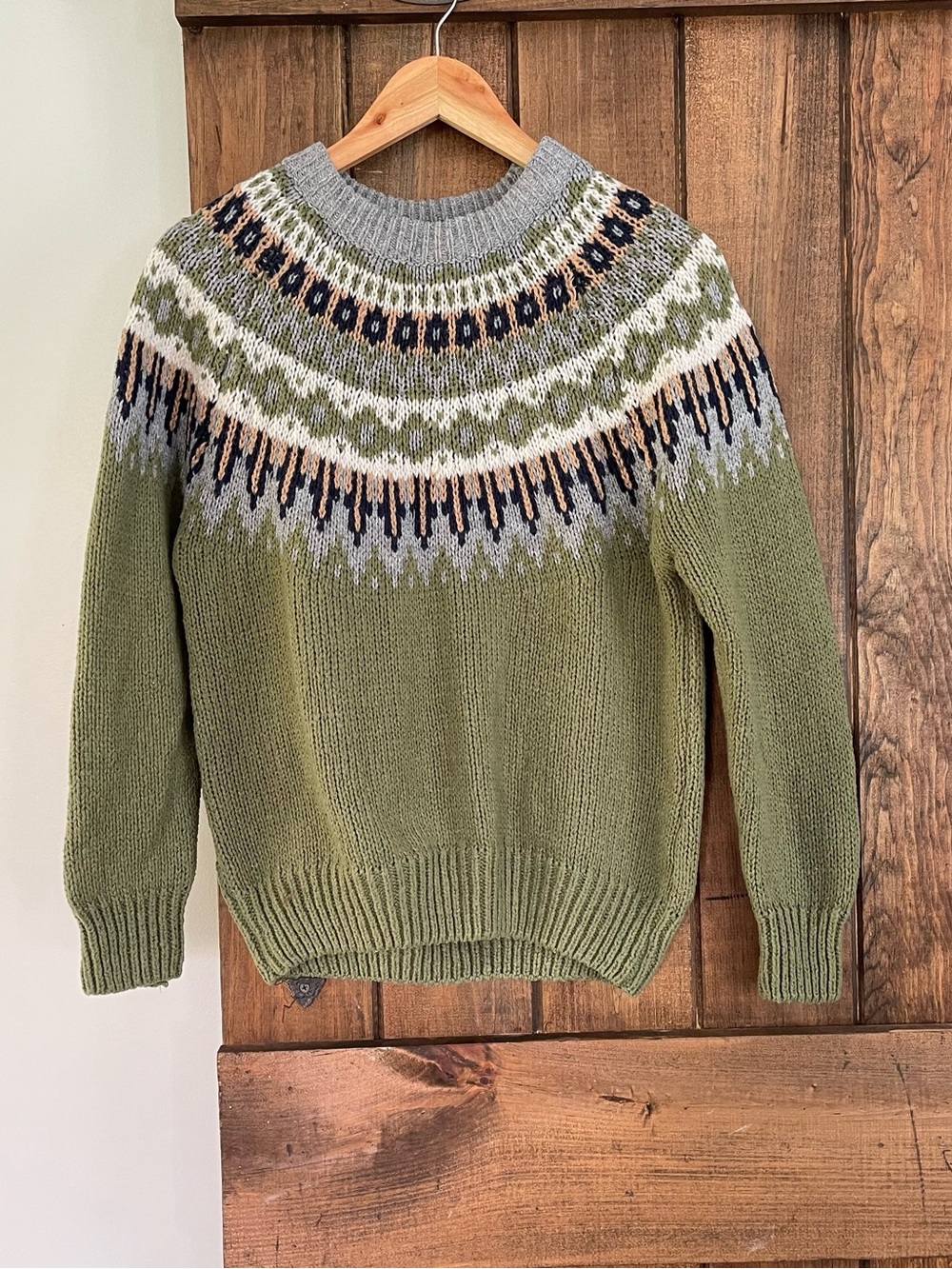 Green & Grey Fair Isle Yoke Knit Crew Neck Sweater Medium Cabincore Apres Ski
